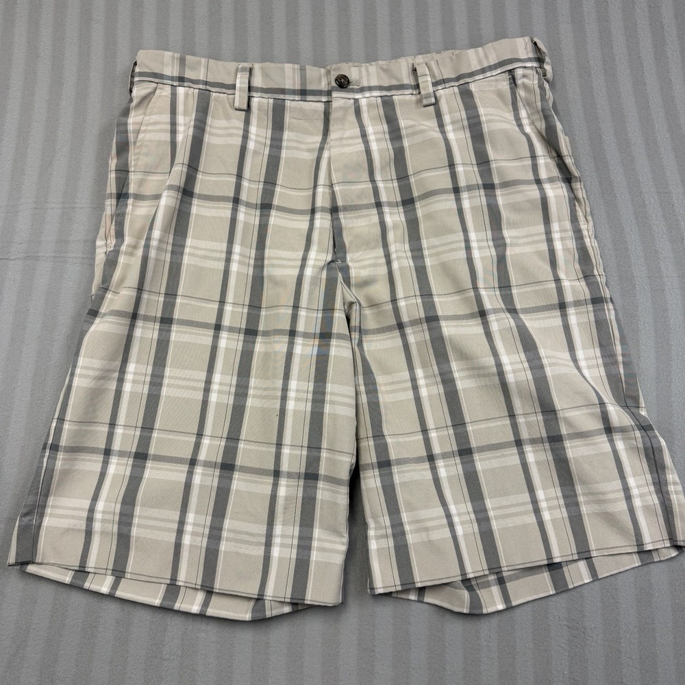 IZOD Men's Golf Shorts‎ Size 34 Windowpane Plaid Flat Front